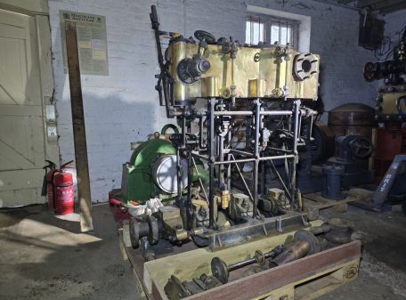 PRESTON SERVICES - Suppliers of all types of steam engines including ...
